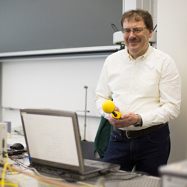 Dr. Ulf Roland (Foto: Robert Weinhold/HTWK Leipzig) Dr. Ulf Roland