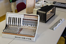 Korpus, Balg und Tastatur-Mechanik... hier wird ein Weltmeister-Akkordeon zerlegt, um die Bestandteile zu digitalisieren (Bild: Maximilian Johnson / HTWK Leipzig)